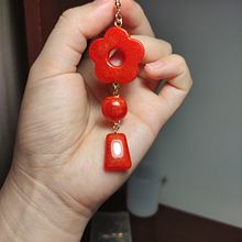 My project for course: Resin Jewelry Design. Un proyecto de Diseño de complementos, Artesanía, Diseño de jo, as y DIY de alpacaca - 30.01.2023