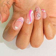 Mi proyecto del curso: Introducción al nail art. Design, Traditional illustration, Painting, Pattern Design, and Decorative Painting project by Kenia Lisset Sánchez Miranda - 01.29.2023