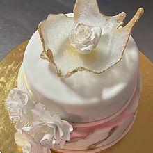 Mi proyecto del curso: Cake design: técnicas decorativas modernas. Design, and DIY project by Marielos Campos - 02.08.2023
