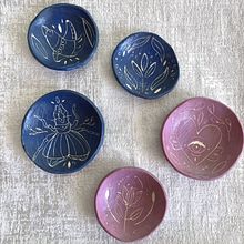 Platitos de cerámica. Un progetto di Design di accessori, Artigianato, Belle arti e Ceramica di Paola Lehman - 08.02.2023