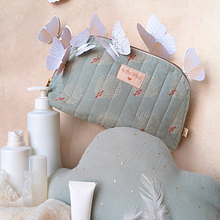 Mon projet du cours : Photographie de produit : créez des décors professionnels. Art Direction, Set Design, Creativit, Product Photograph, and Studio Photograph project by Priscillia Pascual - 02.13.2023