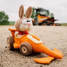 DIM. Un progetto di Artigianato, DIY, Amigurumi e Fotografia di Carolina - 13.02.2023