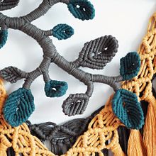 My project for course: 3D Macramé for Botanical Wall Hanging. Un proyecto de Artesanía, Interiorismo, Tejido, Macramé y Diseño textil de Monika Maria - 14.02.2023