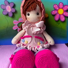 Mi proyecto del curso: Elaboración de muñecas amigurumi románticas Ein Projekt aus dem Bereich H, werk, Spielzeugdesign, Weben, Crochet, Amigurumi und Textildesign von Karen Marcela Ortiz - 14.02.2023