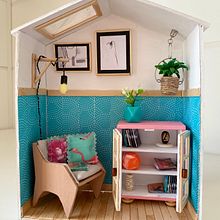 Meu projeto do curso: Criação de casas e móveis em miniatura para iniciantes. Un proyecto de Artesanía, Diseño de juguetes y DIY de Petra Alarcon - 16.02.2023