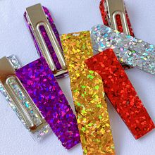 Meu projeto do curso: Design de joalheria com resina. Un progetto di Design di accessori, Artigianato, Design di gioielli e DIY di Jéssica Silveira - 19.02.2023