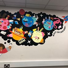 School library mural. Un projet de Illustration traditionnelle, Design  et Illustration jeunesse de Jo Hellerman - 20.02.2023