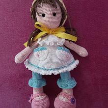 Il mio progetto del corso: Creazione di bambole amigurumi romantiche. Projekt z dziedziny Craft, Projektowanie zabawek,  Tkactwo, Sz, dełkowanie, Amigurumi, Wzornictwo tekst i liów użytkownika antonella_mori - 21.02.2023