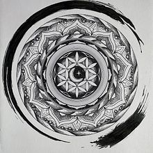 Mon projet du cours : L'art de dessiner des mandalas : créez des motifs géométriques. Drawing & Ink Illustration project by Franck Mangialomini - 02.26.2023