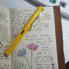 Meu projeto do curso: Exercícios de escrita: da folha em branco à prática cotidiana. Writing, Creativit, Stor, telling, Narrative, and Creative Writing project by Isabela Laet - 12.16.2022