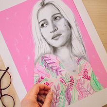Mi proyecto del curso: Retrato con lápiz, técnicas de color y Photoshop. Traditional illustration, Fine Arts, Pencil Drawing, Drawing, Digital Illustration, and Portrait Drawing project by Giuliana Barreto - 02.28.2023