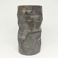 Mi proyecto del curso: Moldes geométricos hechos a mano: diseña objetos facetados. Design, Accessor, Design, Arts, Crafts, Fine Arts, Interior Design, Decoration, Interior Decoration, and DIY project by miguelbracamont - 02.26.2023