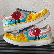 Mi proyecto del curso: Restauración y personalización de sneakers . Un proyecto de Diseño de complementos, Diseño de moda, Pintura acrílica, DIY, Upc y cling de Angel Said Pailles Gonzalez - 27.02.2023