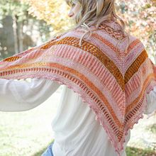 The bead shawl. Un progetto di Maglia di Pope Vergara - 02.03.2023