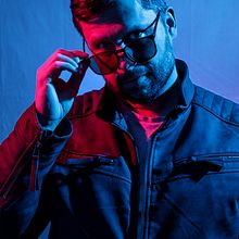 Mein Abschlussprojekt für den Kurs: Einführung in die fotografische Beleuchtung mit Handblitz. Un progetto di Fotografia, Illuminazione fotografica, Fotografia in studio e Fotografia digitale di Alexander Slowik - 08.02.2023
