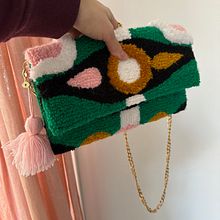 My project for course: Punch Needle Techniques for Custom Accessories. Arts, Crafts, Embroider, Fiber Arts, DIY, Punch Needle, and Textile Design project by Manuela Jarry - 03.07.2023
