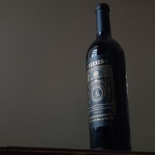 XERXES. Ilustración para etiqueta de vino.. Projekt z dziedziny Trad, c, jna ilustracja i Projektowanie graficzne użytkownika Matías Daviron - 23.11.2022