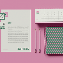 Meu projeto do curso: Design de identidade visual para sua marca pessoal. Design, Br, ing, Identit, Logo Design, Digital Design, Stationer, and Design project by Thai Martins - 03.05.2023