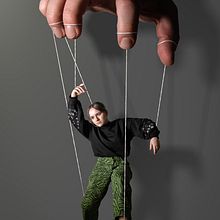 Inappropriate Behaviour. Photograph, Photograph, Post-production, Photo Retouching, Portrait Photograph, Studio Photograph, Fine-Art Photograph, Photomontage, and Self-Portrait Photograph project by kos_mortier - 03.08.2023