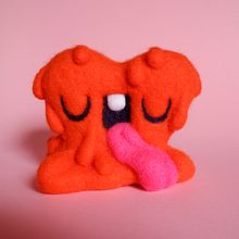 Melting Heart. Arts, Crafts, Fine Arts, Sculpture, Art To, s, and Needle Felting project by droolwool - 03.09.2023