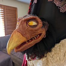 Skeksis. Costume Design, Arts, Crafts, and Creativit project by Mel Alexander - 03.13.2023