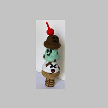 Mi proyecto del curso: Creación de un art toy: técnica de needle felting. Design de personagens, Artesanato, Design de brinquedos, Tecido, Feltragem com agulha, e Design têxtil projeto de María Guadalupe García Villegas - 16.03.2023