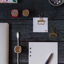 Cablestop, a neat way to organise your desk cables.. Un progetto di Design industriale di innovation_1 - 18.03.2023