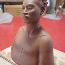 Mon projet du cours : Initiation à la sculpture figurative en argile. Un progetto di Scultura di Yo Juma - 06.03.2023