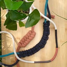 My project for course: Rope Jewelry for Beginners: Make Your Own Necklaces. Un proyecto de Artesanía, Diseño de jo, as, Macramé y Diseño textil de Tania Martin - 19.03.2023