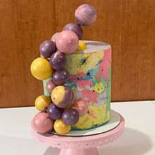 My project for course: Cake Design: Modern Decorating Techniques. Design, and DIY project by Helena - 03.09.2023