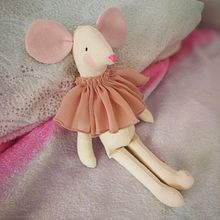 Mi proyecto del curso: Diseño y  confección de peluches. Projekt z dziedziny Projektowanie postaci, Craft, Projektowanie zabawek,  Sz, cie, Wzornictwo i krawiectwo użytkownika Ruth Eutushenko - 21.03.2023