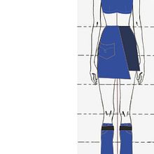 primer boceto en digital de un conjunto en denim . Een project van  Ontwerp y Traditionele illustratie van morenapard5 - 24.03.2023