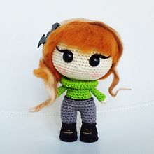 Mini Yo. Un proyecto de Artesanía, Diseño de juguetes, Tejido, Crochet, Amigurumi y Diseño textil de tresartistas - 25.03.2023