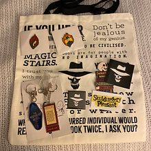Skulduggery Pleasant Limited Edition Oddities. Traditional illustration, Design, Accessor, and Design project by Jamie-Lee Turner - 03.26.2023