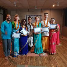 100 Hour Yoga Teacher Training in Rishikesh. Advertising, Marketing, and Writing project by Suman Bhandari - 03.27.2023
