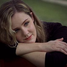 My project for course: Modern Headshot Photography: Capture Profound Portraits. Un progetto di Fotografia, Fotografia di ritratto, Illuminazione fotografica, Fotografia digitale e Fotografia artistica di Joonhan Ng - 30.03.2023