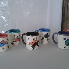 Meu projeto do curso: Ilustração floral sobre cerâmica. Traditional illustration, Arts, Crafts, Fine Arts, and Ceramics project by Stella Di Souza - 04.01.2023