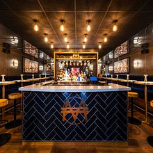 Monopoly Lifesized VIP Bar - FF&E Buyer/Designer. Un progetto di Interior design di Rokiah Khan - 01.04.2023