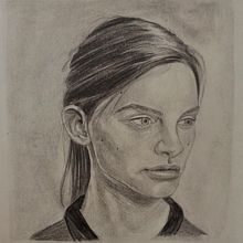 Mój projekt z kursu: Techniki rysowania ołówkiem portretów: bryły i ich powierzchnie. Artes plásticas, Esboçado, Desenho, Desenho de retrato, Desenho realista, e Desenho artístico projeto de Adam Jasiewicz - 02.04.2023