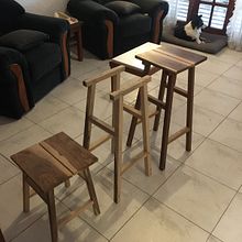 Mi proyecto del curso: taburete madera guayubira. Arts, Crafts, Furniture Design, Making, DIY, and Woodworking project by Nicolás Cacciutto - 04.03.2023