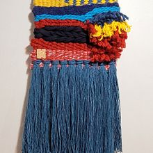 Meu projeto do curso: Introdução à tapeçaria em tear manual. Un progetto di Design di accessori, Interior Design, Fiber Art, Tessitura e Textile Design di Gabriela Waihrich - 03.04.2023