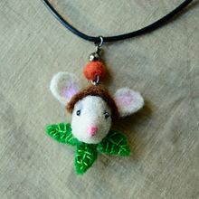 Mi proyecto del curso: Needle felting: creación de personajes con lana y aguja . Seni, Kerajinan, Desain Mainan, Peleburan Jarum, Dan Desain Tekstil proyek oleh Francisca Zamorano - 03.30.2023