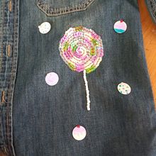 Mi proyecto del curso: Bordado de moda: embellece tu ropa con mostacillas Bordado dulce. . % Paola Cambranis Gamboa tarafından hazırlanan Moda Tasarımı, Nakış, Kendin Yap, Geri dönüşüm, Ve Tekstil Tasarımı projesi - 04.03.2023