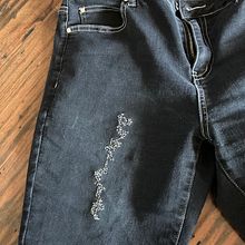 Mon projet du cours : Conception de vêtements artisanaux de A à Z . Arte și meșteșuguri, Design vestimentar, Broderie, Coasere, DIY și Crearea modelelor și croitorie de Diane Gosselin - 04.05.2023