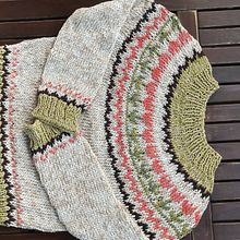 Mi proyecto del curso: Diseño y tejido de punto con la técnica jacquard. Projekt z dziedziny Projektowanie dodatków,  Tkactwo, Dziewiarstwo Ręczne, Wzornictwo tekst i liów użytkownika maitesinimaz - 10.04.2023