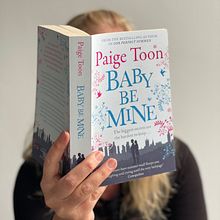 Baby Be Mine. Un proyecto de Escritura de Paige Toon - 12.04.2023