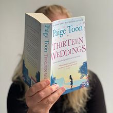 Thirteen Weddings. Un proyecto de Escritura de Paige Toon - 12.04.2023