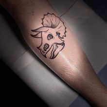 Meu projeto do curso: Técnicas de tatuagem: sombreamento com pepper shading. Traditional illustration, and Tattoo Design project by julianabonfante - 04.10.2023