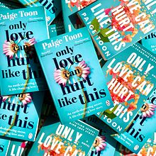 Only Love Can Hurt Like This. Un proyecto de Escritura de Paige Toon - 12.04.2023