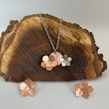 Mi proyecto del curso: Joyería: iniciación a la soldadura y los ensambles. Un proyecto de Diseño de complementos, Artesanía, Diseño de jo y as de Cora Amarante Pérez - 10.05.2023